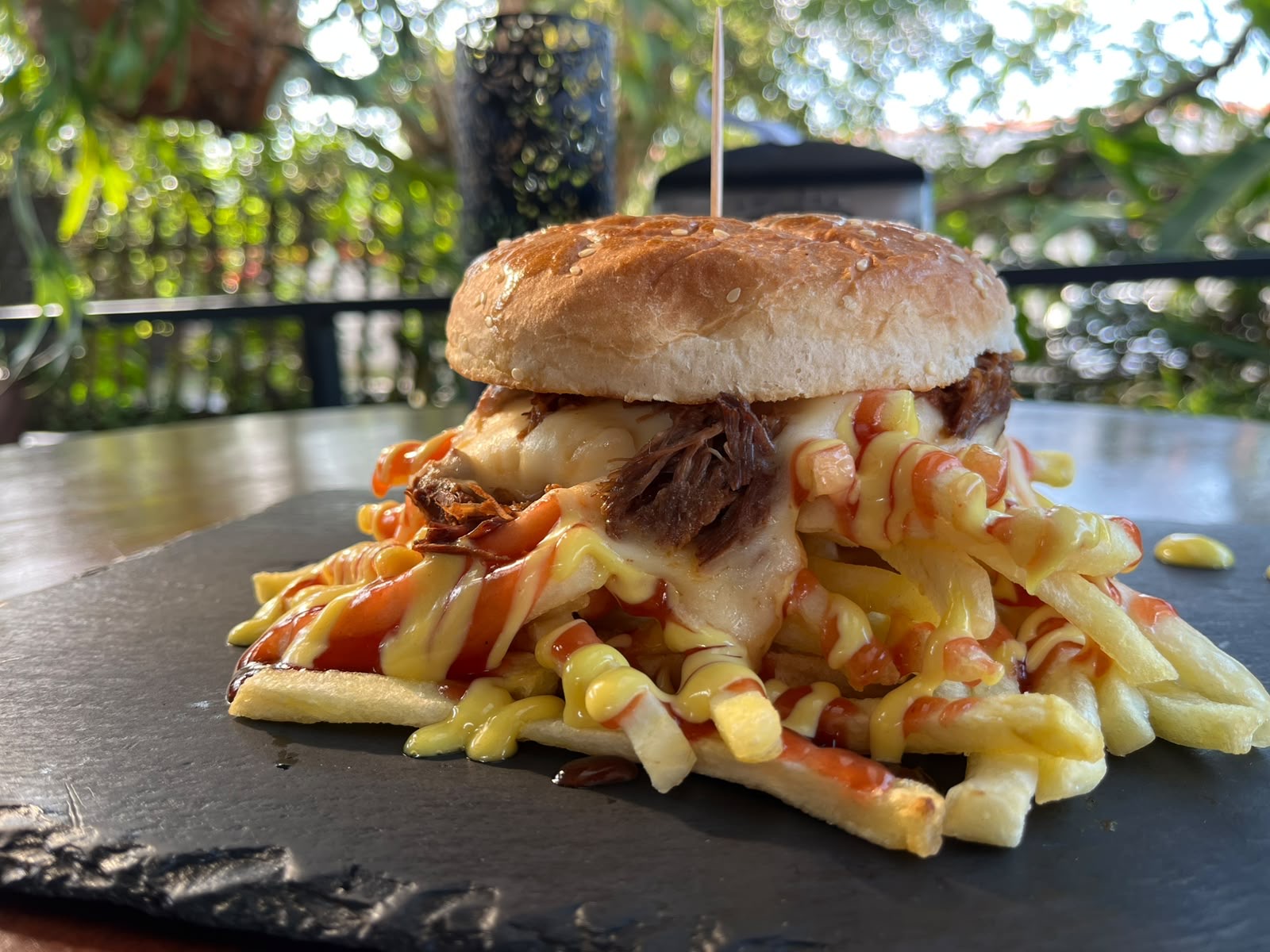 Palma Burger doble con papas